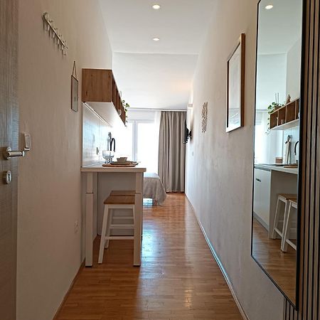 Pluton Apartment Primošten Екстериор снимка